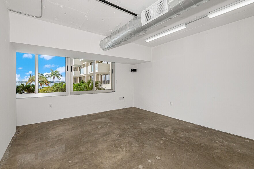 More Photos Of 1200 West Ave, Miami Beach Apartments For Sale