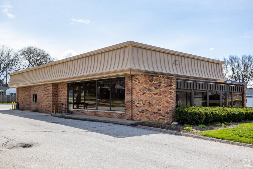 More Photos Of 4105 SW 9th St, Des Moines Fast Food For Sale