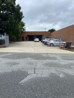 More Photos Of 2015 Binford St, Greensboro Warehouse For Lease