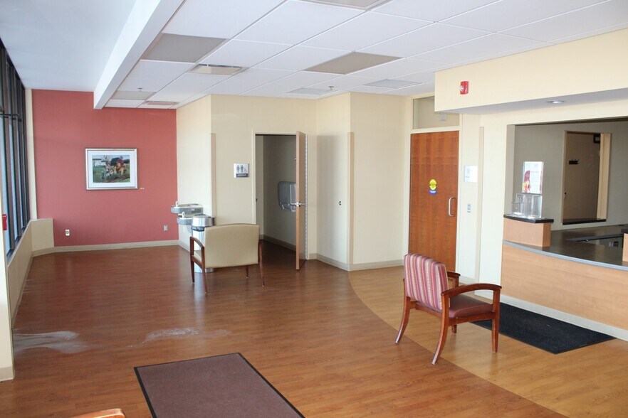 More Photos Of 7025 E Michigan Ave, Saline Freestanding For Lease