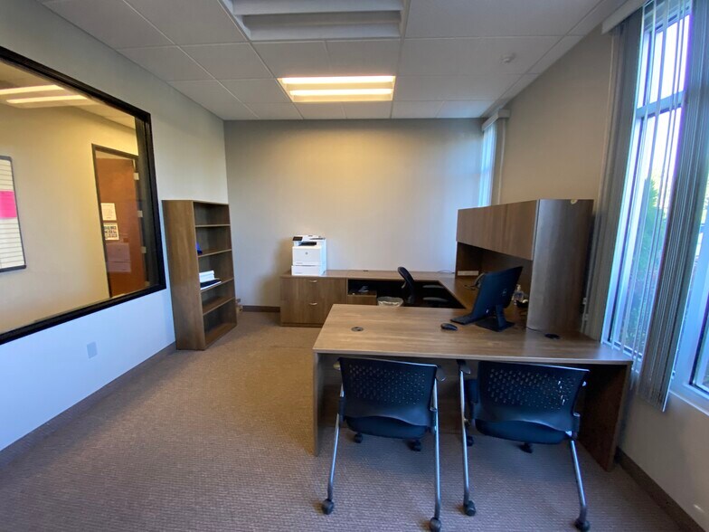 More Photos Of 5586-5588 Longley Ln, Reno Medical For Sale