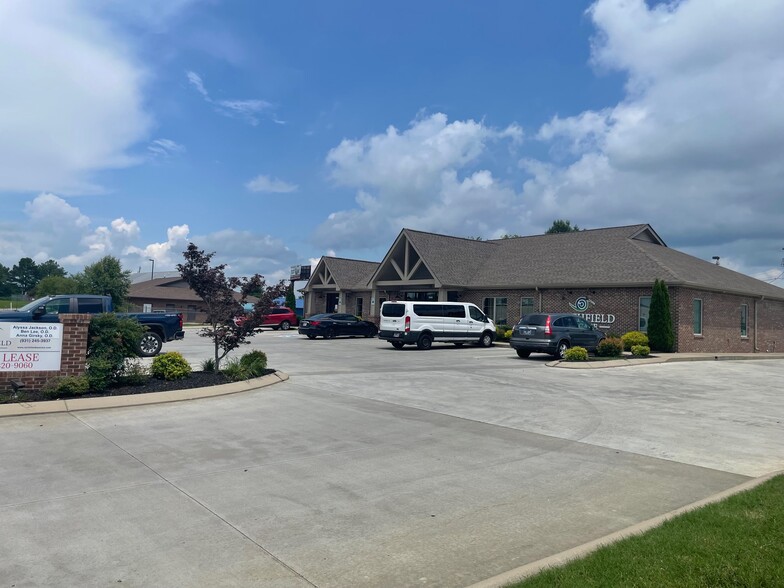 More Photos Of 3929 Lamar Dr, Clarksville Office For Lease