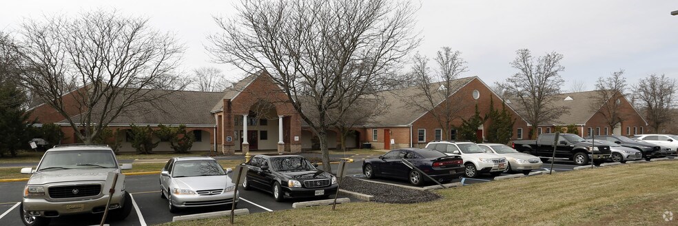 More Photos Of 1501 Casho Mill Rd, Newark Office Residential For Lease