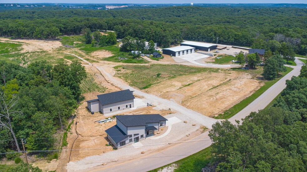 More Photos Of 100 Man Cave, Sunrise Beach Self Storage For Sale