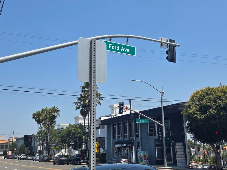 More Photos Of 1406 Aviation Blvd, Redondo Beach Auto Repair For Lease