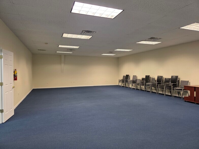 More Photos Of 161 Knight Avenue Cir, Waycross Medical For Lease