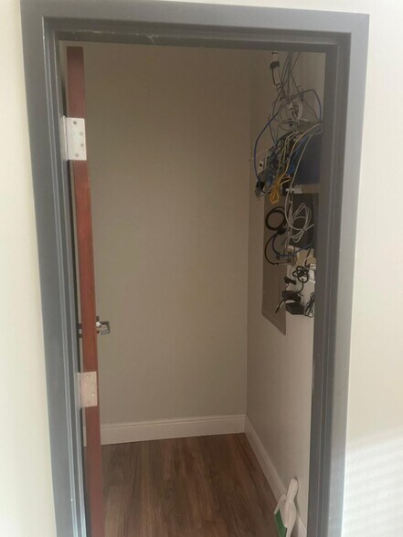 More Photos Of 7065 Westpointe Blvd, Orlando Medical For Sale