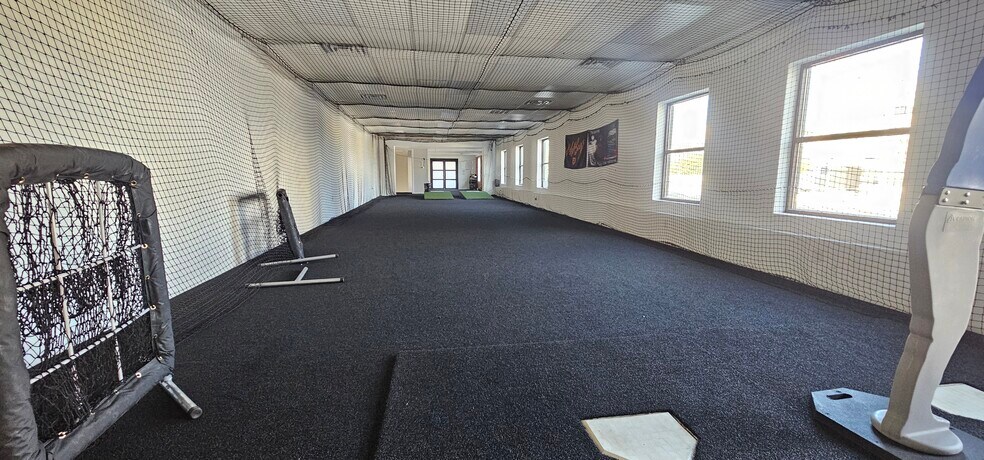 More Photos Of 223 17th St, Virginia Beach Storefront Retail Office For Sale