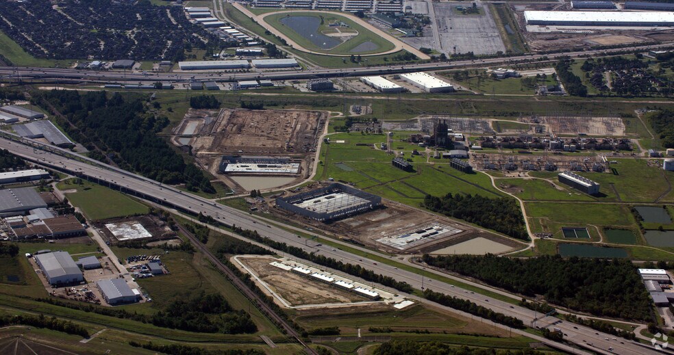 More Photos Of Beltway 8 & SH 249, Houston Unknown For Lease
