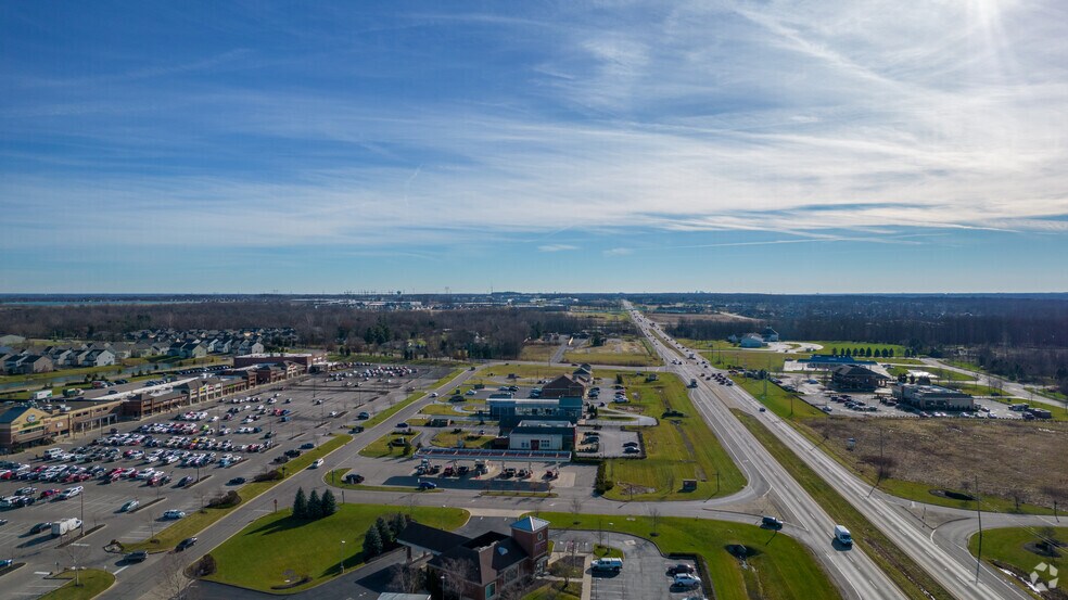 More Photos Of 6297 Pullman Dr, Lewis Center General Retail For Lease