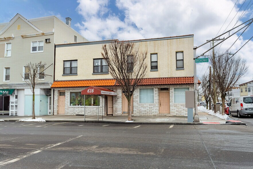 More Photos Of 614-616 Broadway, Bayonne Restaurant For Sale