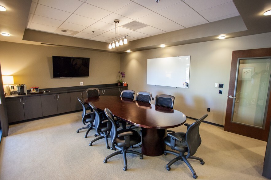 More Photos Of 919 Reserve Dr, Roseville Coworking Space
