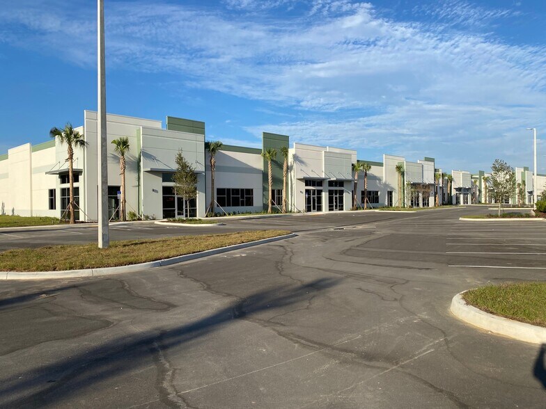 More Photos Of Hartle Rd, Clermont Unknown For Lease