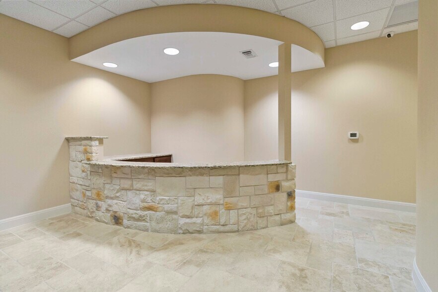 More Photos Of 3519 Paesanos Pky, Shavano Park Office For Lease