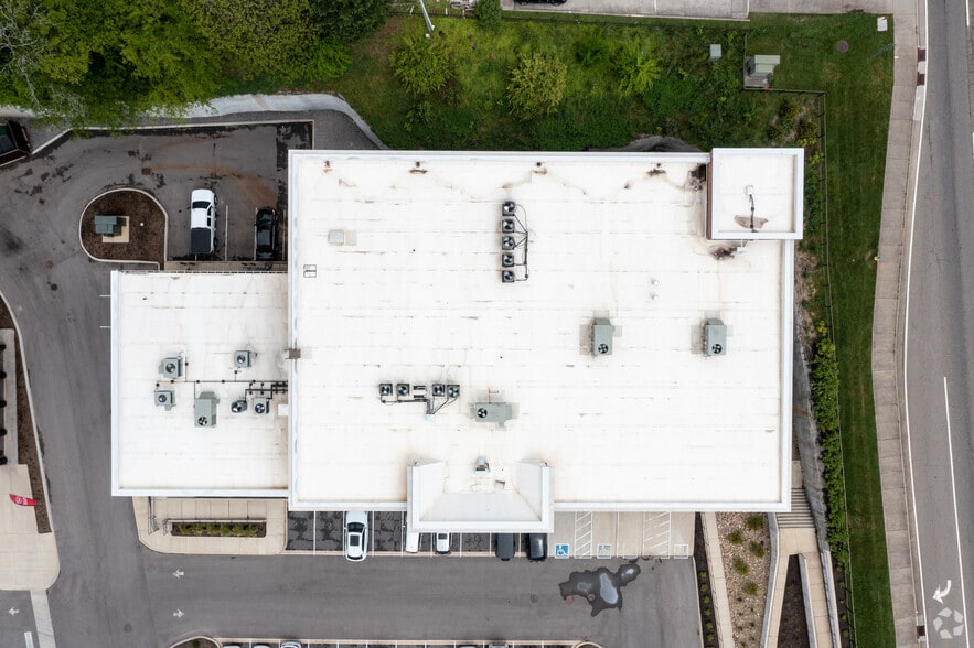 More Photos Of 4315 Kingston Pike, Knoxville Coworking Space