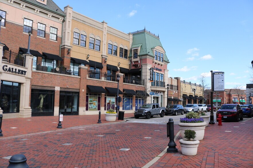 More Photos Of 24149-25389 Cedar Rd, Lyndhurst Unknown For Lease