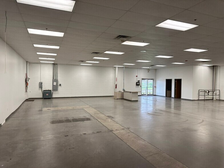 More Photos Of 2300 Clifton Ave, Nashville Industrial For Sale