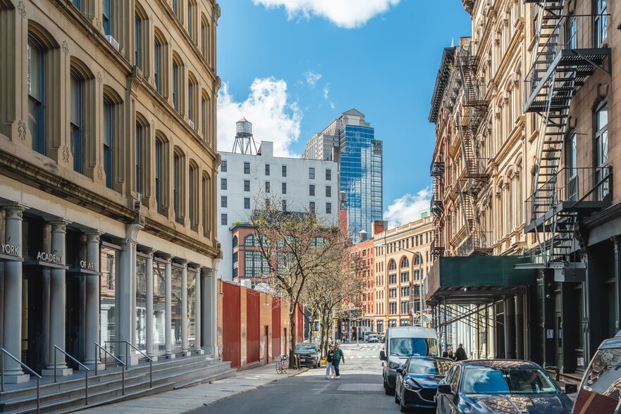 More Photos Of 279 Church St, New York Storefront For Sale