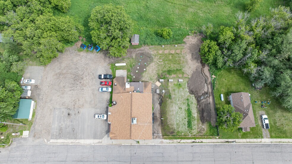 More Photos Of 14351 NE 78th St, Foley Restaurant For Sale