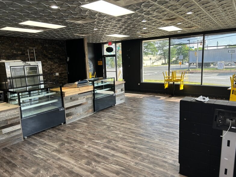 More Photos Of 1100-1102 State Route 34, Aberdeen Unknown For Lease