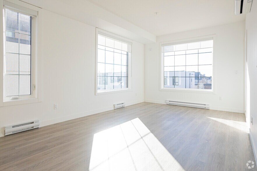 More Photos Of 3360 16th St SW, Calgary Apartments For Lease