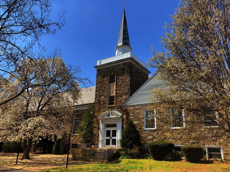 More Photos Of 6903 Mornington Rd, Baltimore Religious Facility For Sale