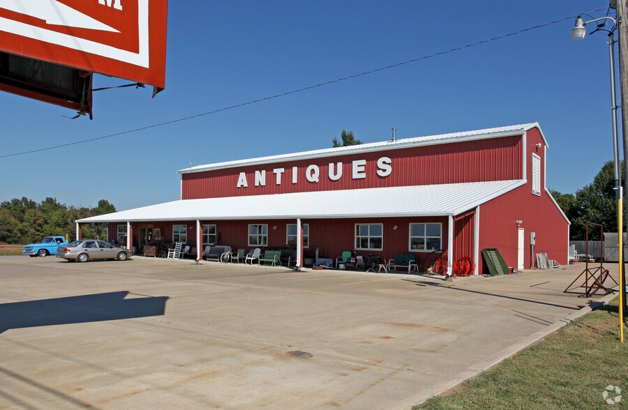 Primary Photo Of 2001 Hwy 69 St, Wagoner Freestanding For Sale