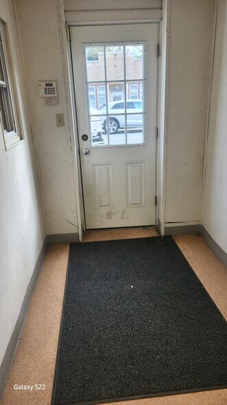 More Photos Of 2437 3rd Ave, Watervliet Warehouse For Sale