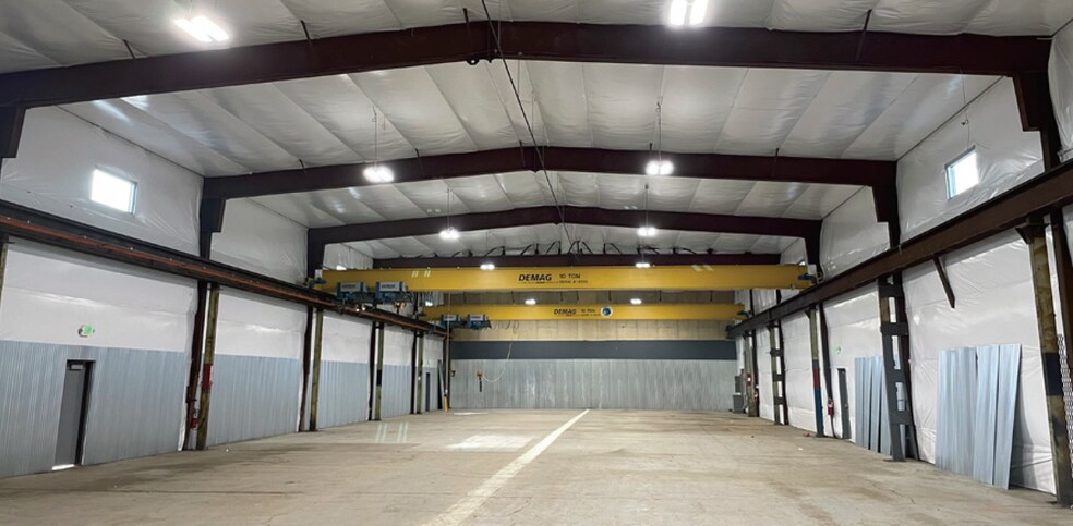 More Photos Of 2821-2823 S Craig Rd, Airway Heights Manufacturing For Lease