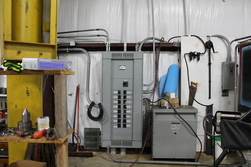 More Photos Of 15112 Welcome Ln, Houston Warehouse For Sale