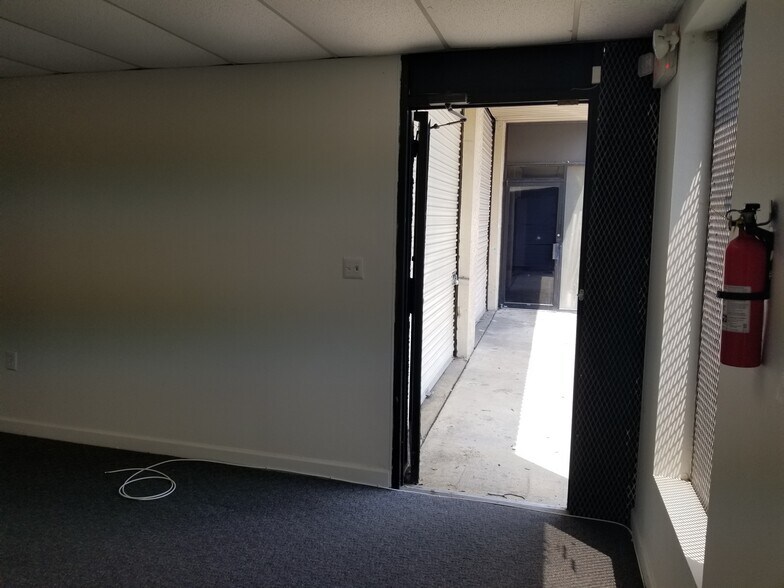 More Photos Of 9244 E Hampton Dr, Capitol Heights Unknown For Lease