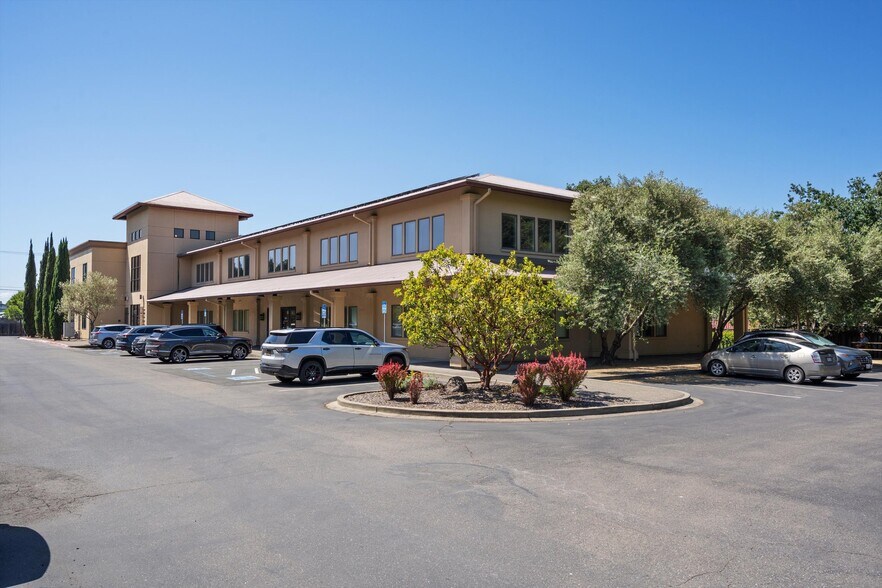 More Photos Of 1550 Airport Blvd, Santa Rosa Office For Lease