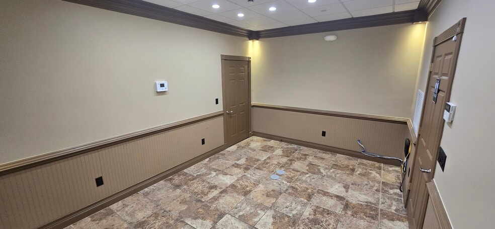 More Photos Of 8725 Youngerman Ct, Jacksonville Flex For Lease