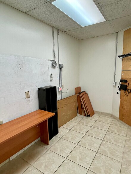 More Photos Of 430 Silver Spur Rd, Rancho Palos Verdes Medical For Lease