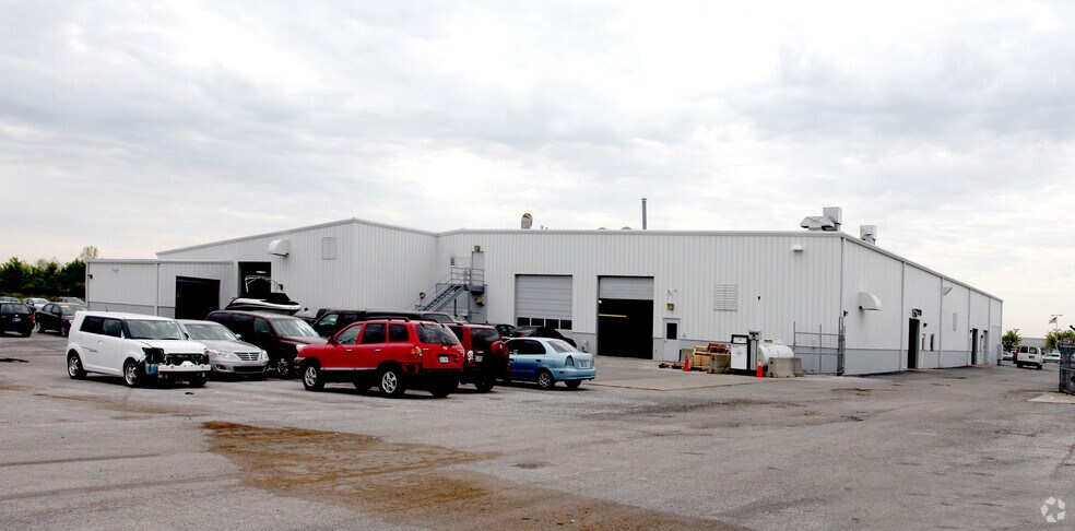 More Photos Of 5336 W Pike Plaza Rd, Indianapolis Auto Dealership For Sale