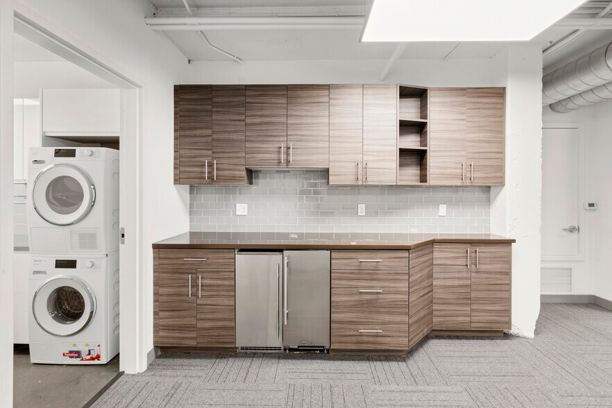 More Photos Of 1717 17th St, San Francisco Apartments For Lease