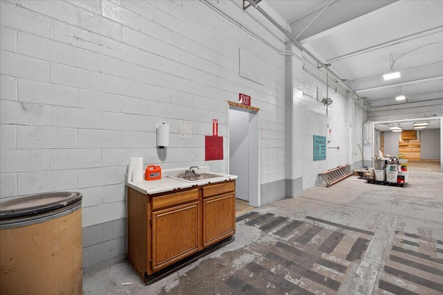 More Photos Of 1302 9th St, Wheatland Industrial For Sale