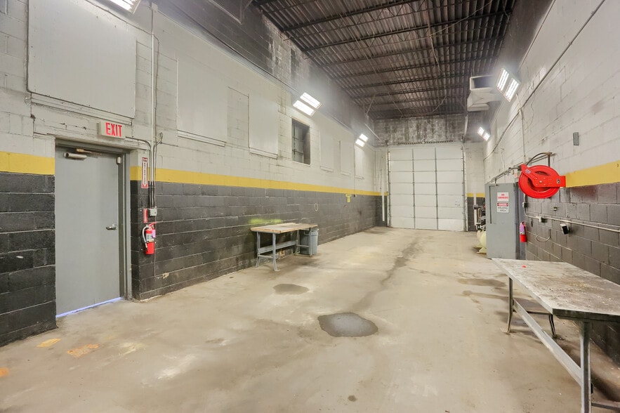 More Photos Of 98 Sproul St, McKees Rocks Truck Terminal For Sale