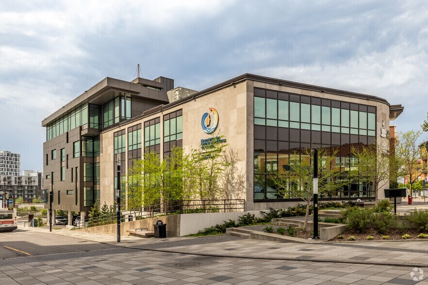 Primary Photo Of 120 St Portage, Gatineau Office For Sale