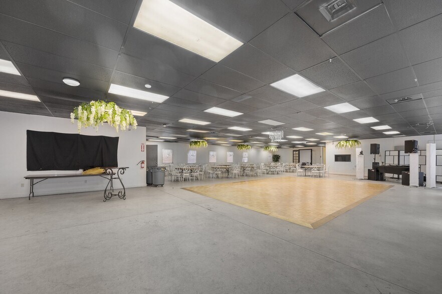 More Photos Of 8550 W 14th Ave, Lakewood Light Manufacturing For Sale