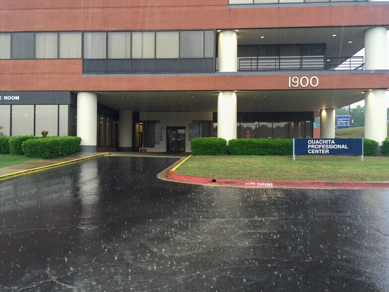 More Photos Of 1900 Malvern Ave, Hot Springs Hospital For Sale