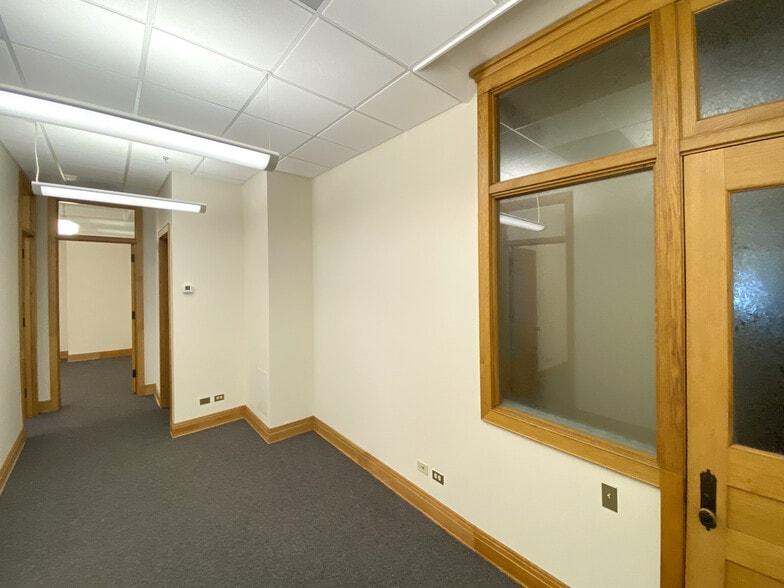 More Photos Of 53 W Jackson Blvd, Chicago Office For Lease