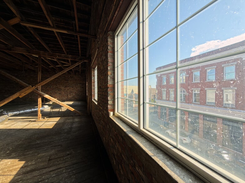 More Photos Of 308 N Main St, Mount Airy Storefront Retail Office For Sale