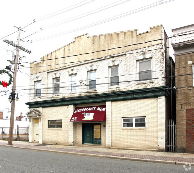 More Photos Of 45 Ferry St, South River Religious Facility For Lease