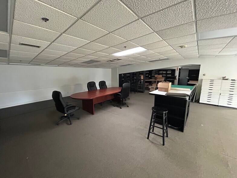 More Photos Of 1100 D I Dr, Elkhart Industrial For Sale