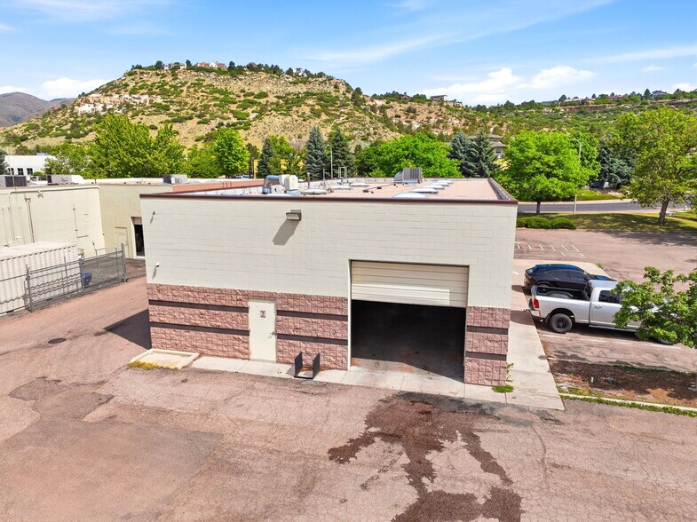 More Photos Of 949 Elkton Dr, Colorado Springs Warehouse For Lease
