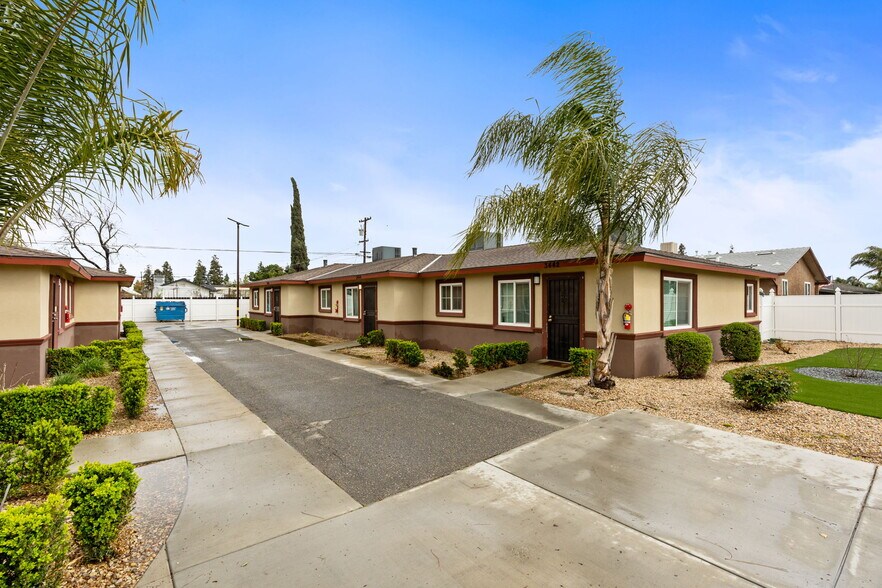 More Photos Of 3442 W University Ave, Fresno Apartments For Sale