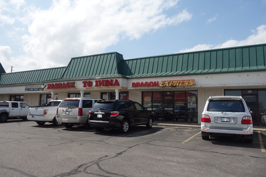 More Photos Of 6100-6160 E 21st St, Wichita Unknown For Lease