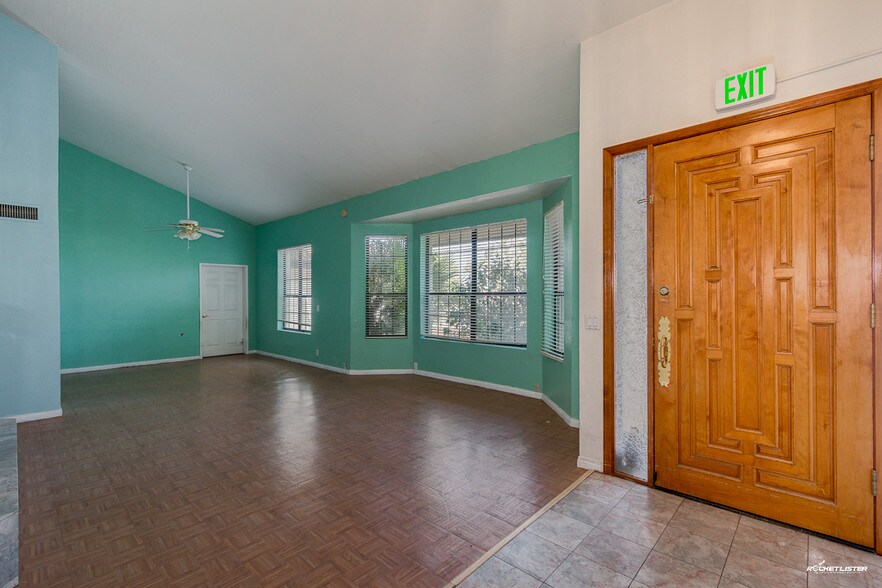 More Photos Of 14414 N 29th St, Phoenix Assisted Living For Lease