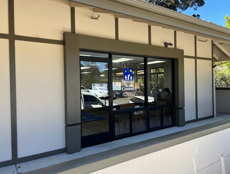 More Photos Of 1900 Garden Rd, Monterey Office For Lease
